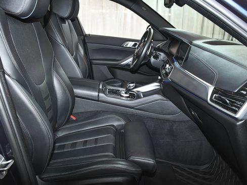 Used 2022 BMW X6 xDrive40i w/ Executive Package AWD/4WD image 63