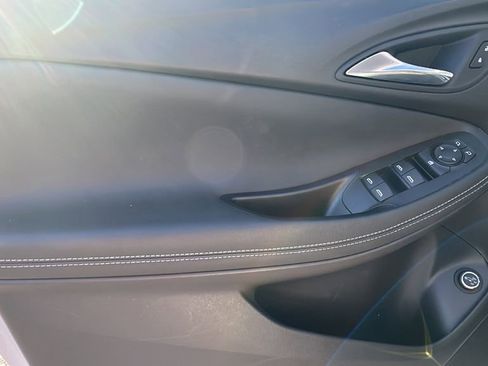 Used 2023 Buick Encore GX Select image 12