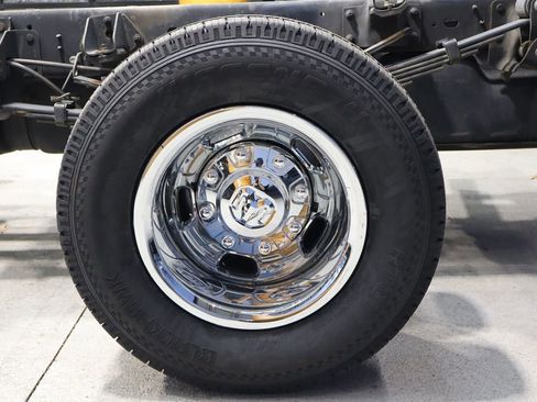 Used 2022 RAM 3500 Tradesman image 27