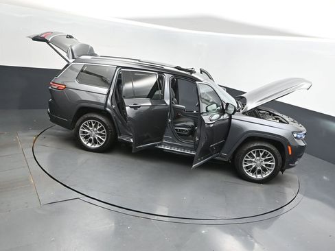 Used 2022 Jeep Grand Cherokee L Summit w/ Advanced Protech Group IV image 55