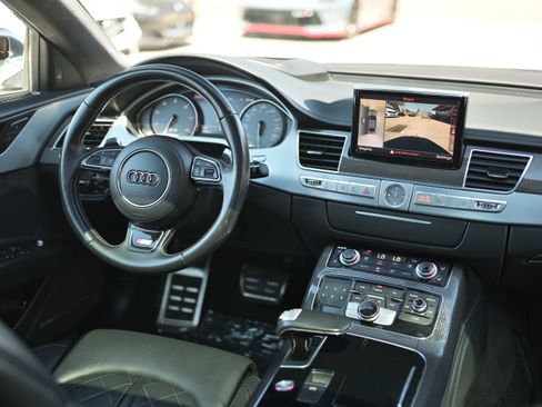 Used 2015 Audi S8 image 7
