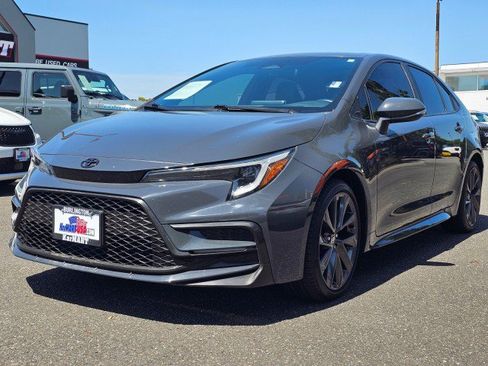 Used 2024 Toyota Corolla XSE FWD image 7