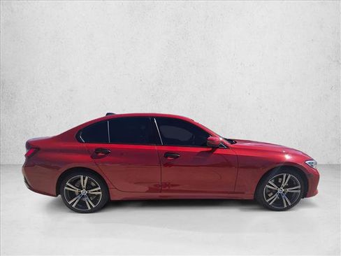 Used 2019 BMW 330i xDrive Sedan w/ Premium Package image 4