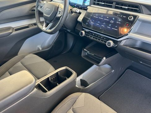 New 2027 Chevrolet Bolt LT w/ Comfort Package image 17