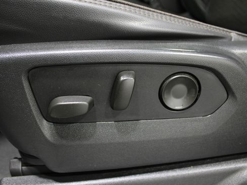 Used 2021 Chevrolet Tahoe High Country w/ Premium Package image 4