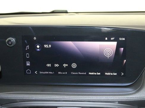 Used 2024 Buick Encore GX Sport Touring image 28