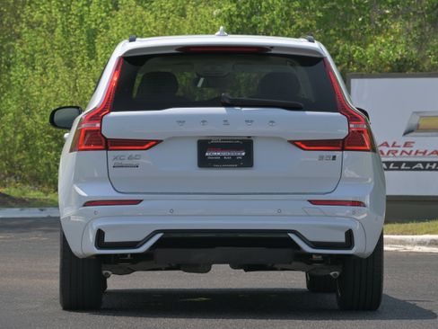 Used 2024 Volvo XC60 B5 Plus w/ Protection Package Premier image 31
