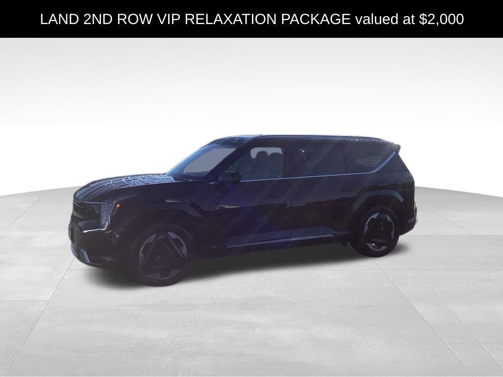 Used 2024 Kia EV9 Land AWD/4WD image 3
