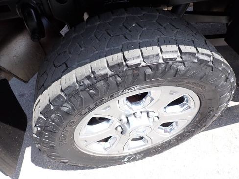 Used 2015 RAM 2500 Laramie AWD/4WD image 12