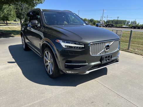 Used 2018 Volvo XC90 T6 Inscription w/ Luxury Package AWD/4WD image 2