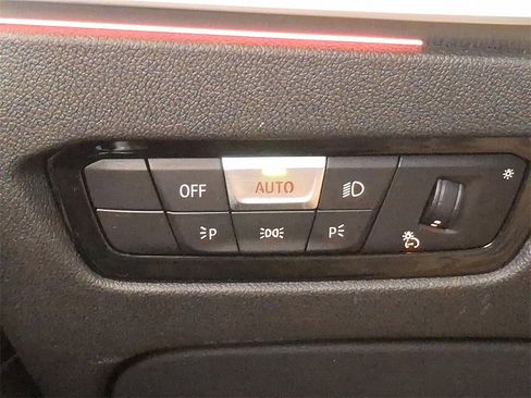 Used 2020 BMW 330i xDrive Sedan w/ Convenience Package image 26