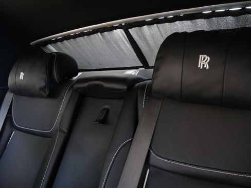 Used 2019 Rolls-Royce Ghost RWD image 32