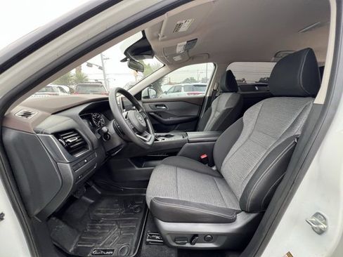 Certified 2021 Nissan Rogue SV image 22