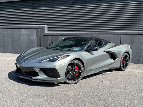 Used 2024 Chevrolet Corvette Stingray Preferred Conv w/ Stealth Interior Trim Package RWD image 1