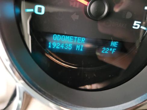 Used 2014 Chevrolet Silverado 2500 LT w/ Interior Plus Package image 3