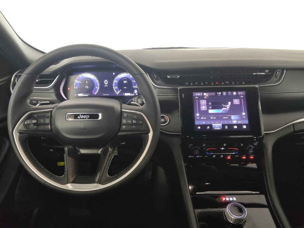 Used 2023 Jeep Grand Cherokee Laredo w/ Luxury Tech Group I AWD/4WD image 22