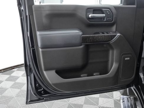Used 2019 GMC Sierra 1500 Denali w/ Denali Ultimate Package AWD/4WD image 41