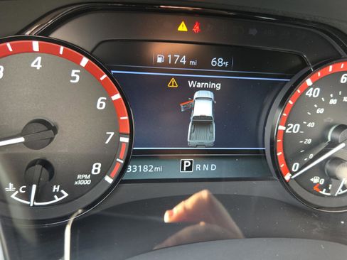 Used 2024 Nissan Frontier Pro-X image 29