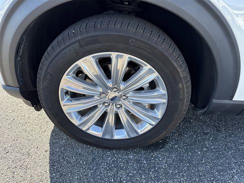 Used 2024 Ford Explorer Limited w/ Equipment Group 301A image 11