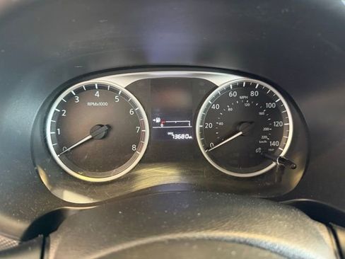 Used 2020 Nissan Kicks S image 13