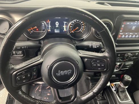 Used 2021 Jeep Wrangler Sport image 17