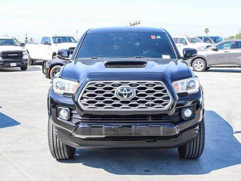 Used 2021 Toyota Tacoma TRD Sport w/ Technology Package RWD image 3