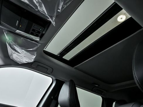 New 2025 Mitsubishi Outlander AWD image 15