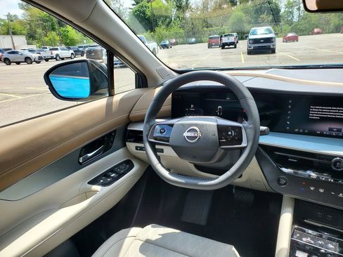 New 2026 Nissan Murano Platinum AWD/4WD image 16