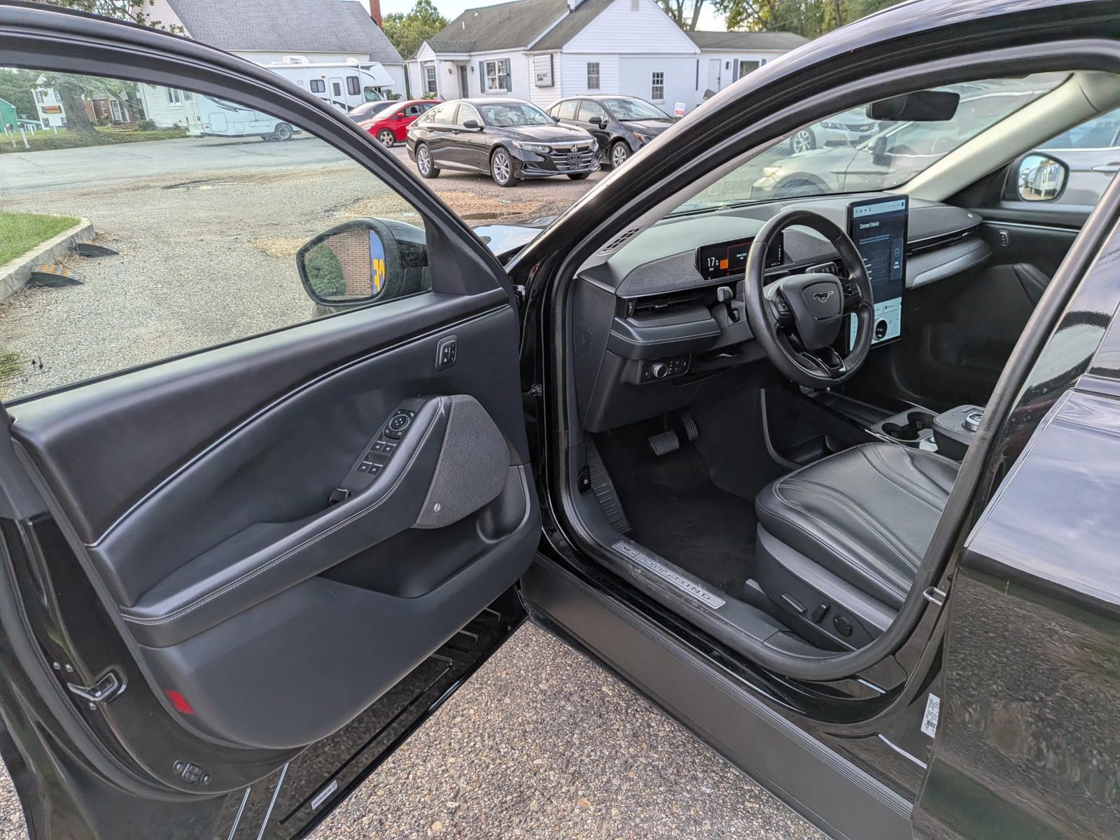 Used 2022 Ford Mustang Mach-E Premium RWD image 25