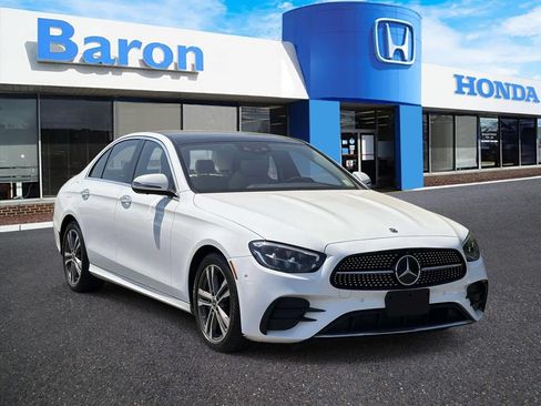 Used 2022 Mercedes-Benz E 350 4MATIC Sedan image 1