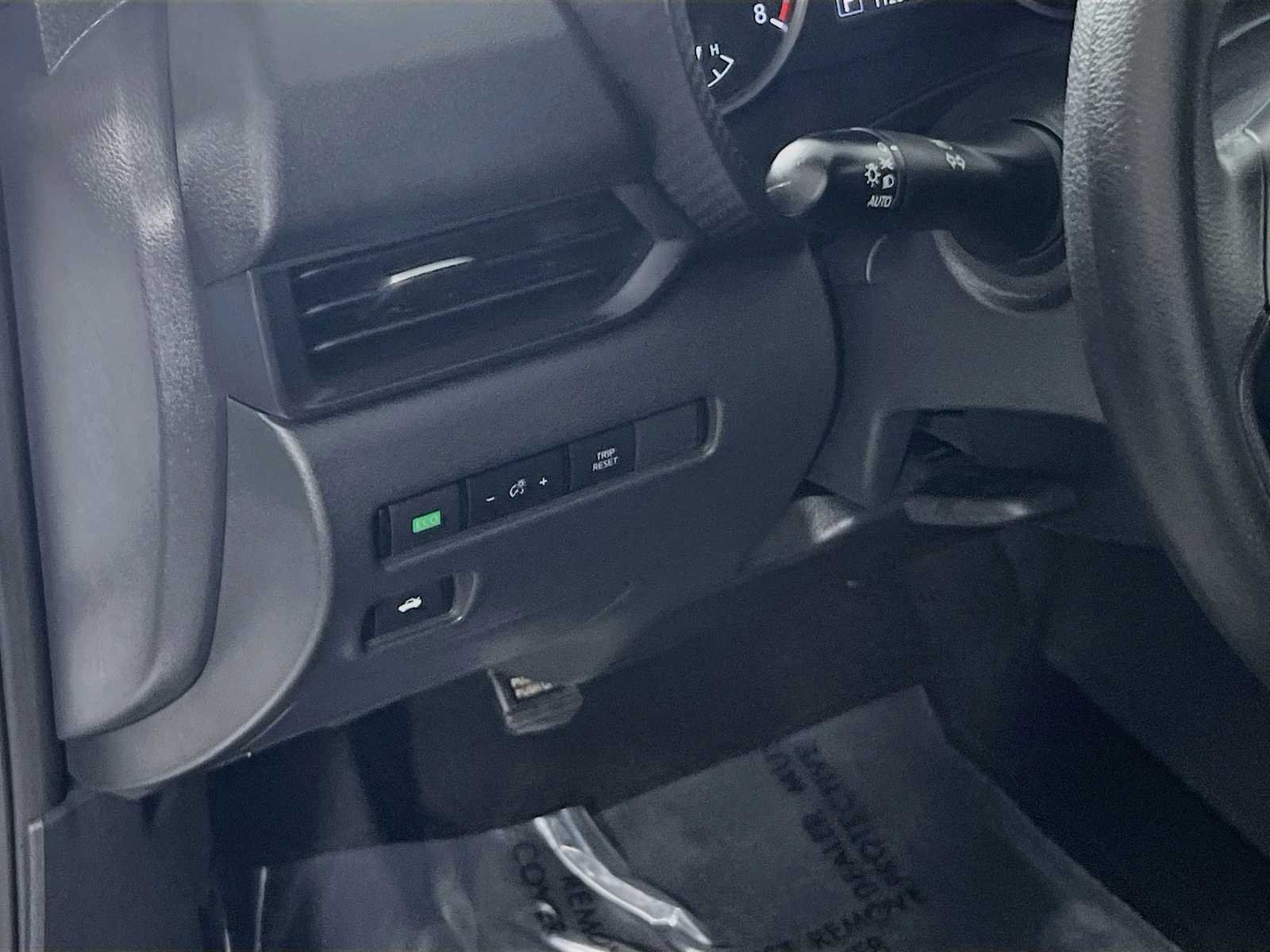 Used 2025 Nissan Sentra S FWD image 10