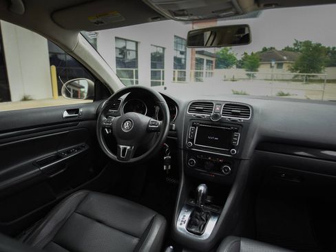 Used 2013 Volkswagen Jetta TDI image 16