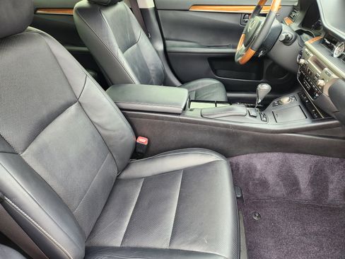 Used 2014 Lexus ES 300h image 14