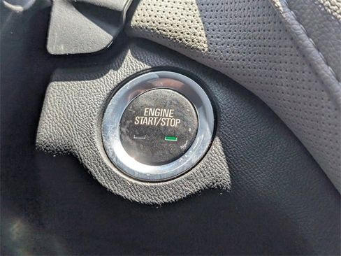 Used 2019 Chevrolet Equinox Premier image 23