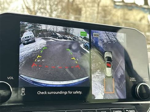 Used 2023 Nissan Rogue Platinum image 14