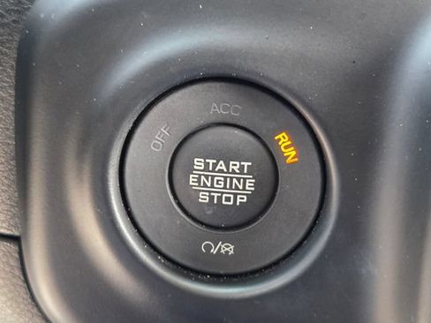 Used 2022 Jeep Wrangler Unlimited Sport AWD/4WD image 21