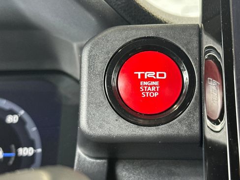 Certified 2025 Toyota Tacoma TRD Sport w/ TRD Sport Premium Package AWD/4WD image 20