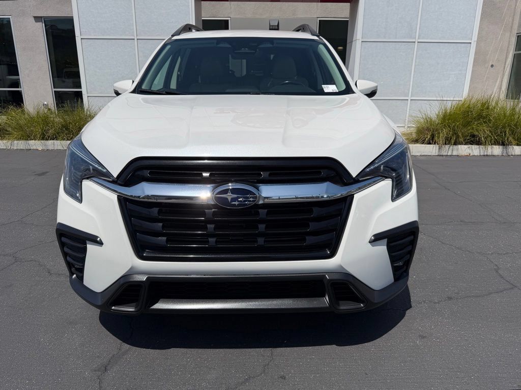 Used 2023 Subaru Ascent Limited AWD/4WD image 3