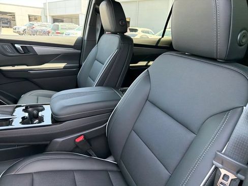 New 2026 Buick Enclave Preferred w/ Power Package FWD image 16