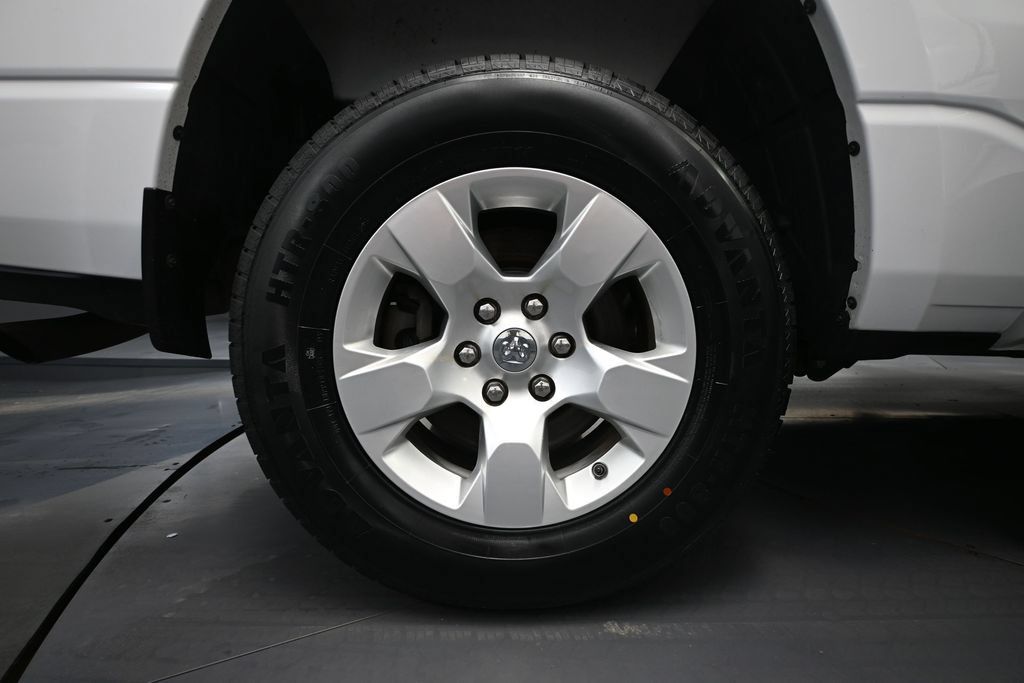 Used 2021 RAM 1500 Big Horn AWD/4WD image 11