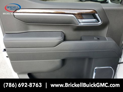 New 2026 GMC Sierra 1500 Elevation image 9