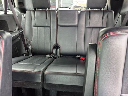 Used 2019 Dodge Grand Caravan GT FWD image 13