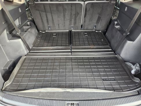 Used 2023 Volkswagen Atlas SEL R-Line image 37