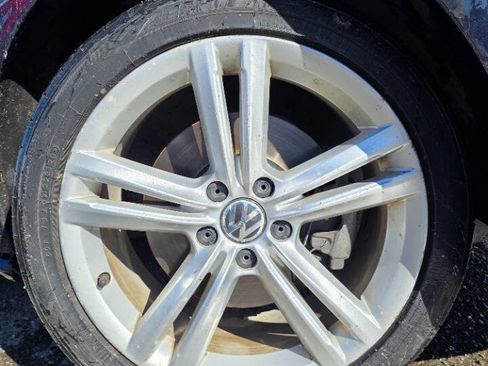 Used 2012 Volkswagen Passat 3.6 SE FWD image 7