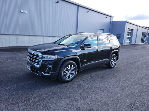Used 2023 GMC Acadia SLT image 1