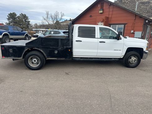 Used 2016 Chevrolet Silverado 3500 W/T w/ WT Convenience Package AWD/4WD image 6