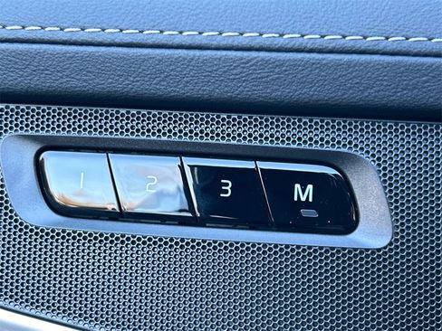 New 2026 Volvo XC90 B5 Core image 23