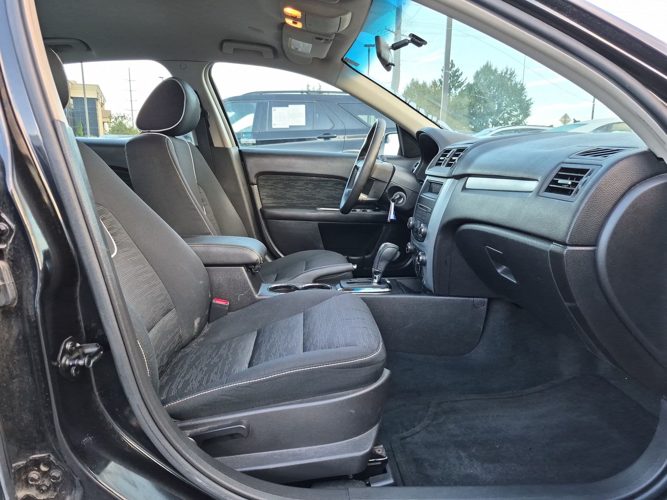 Used 2011 Ford Fusion SE w/ Appearance Pkg FWD image 30
