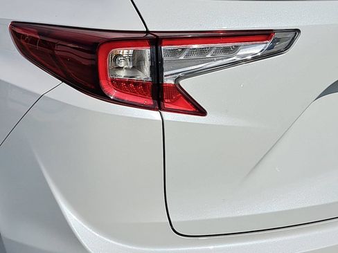 Used 2023 Acura RDX w/ Technology Package FWD image 37