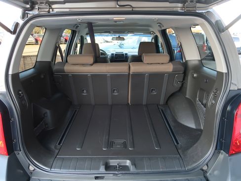 Used 2006 Nissan Xterra S w/ (U01) Utility Pkg image 32